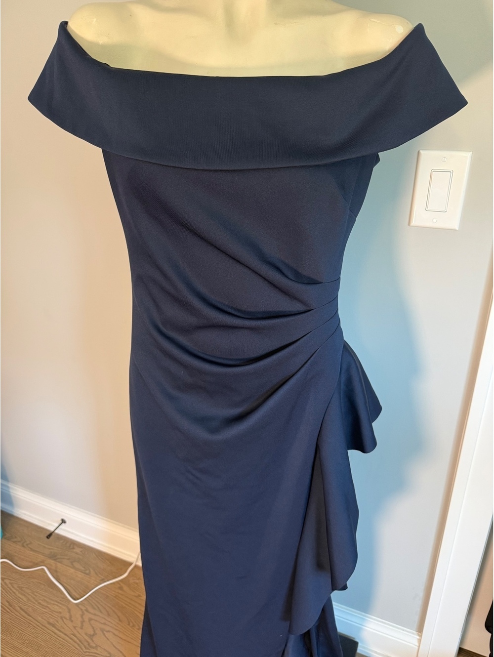 Xscape Women's Size 12 Navy Blue Strapless Evening Dress Size 12 - Picture 2 of 11